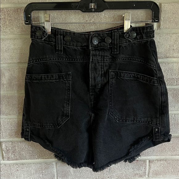 Free People Black Palmer mid rise shorts - Picture 8 of 9